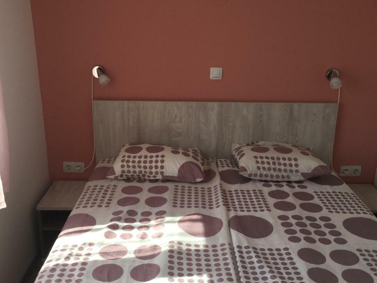 Apartmani Verica Karlobag Exterior foto